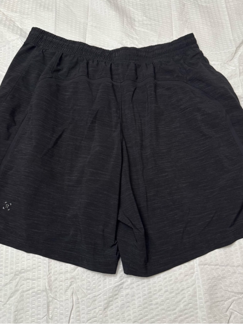 Lululemon Men's Pace Breaker Short - Large L-01 - Picture 3 of 9